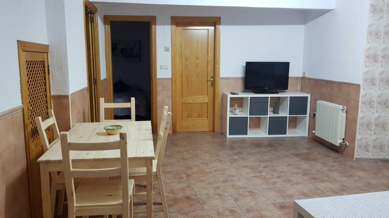 Apartamento Turistico Dayma 2 คารันดียา เดลา เบรา ภายนอก รูปภาพ