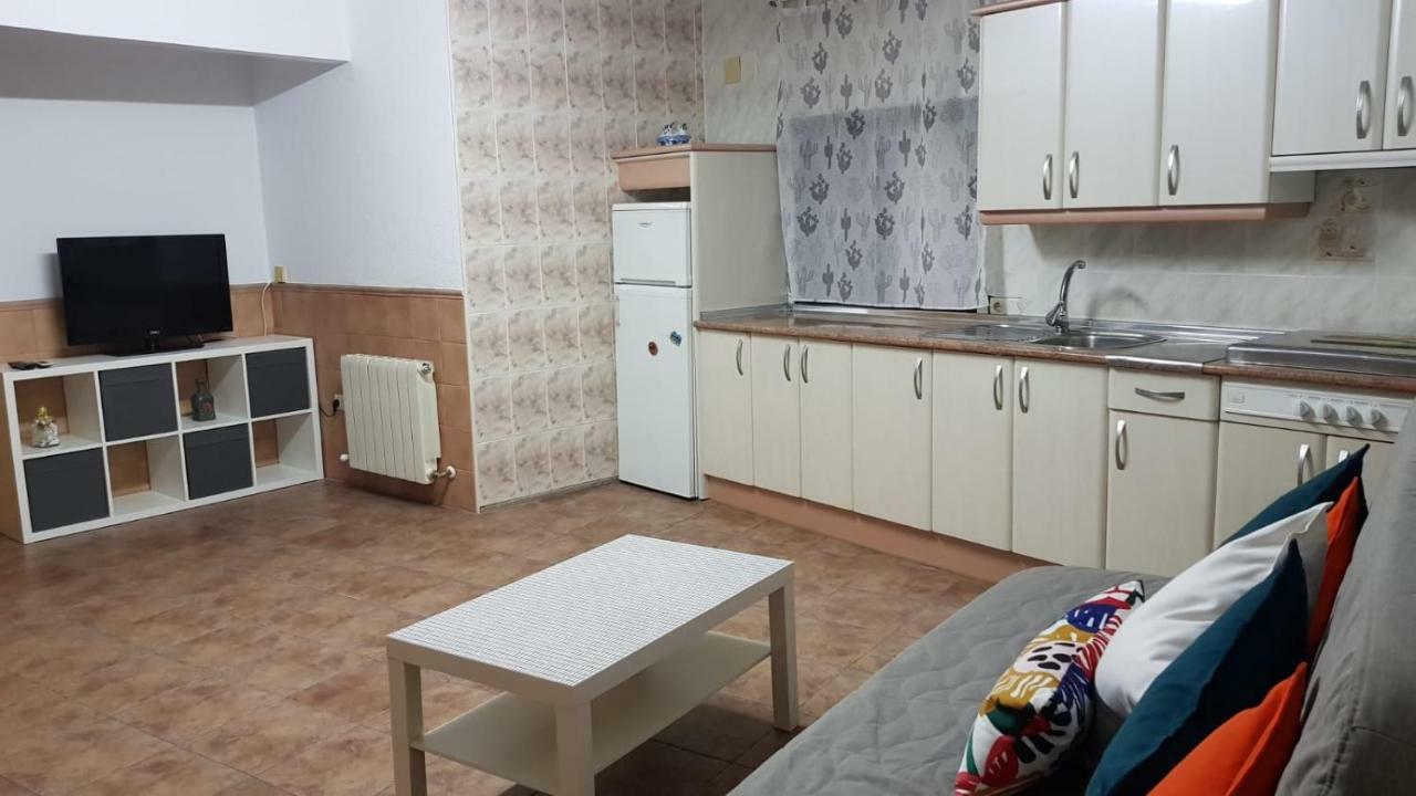 Apartamento Turistico Dayma 2 คารันดียา เดลา เบรา ภายนอก รูปภาพ